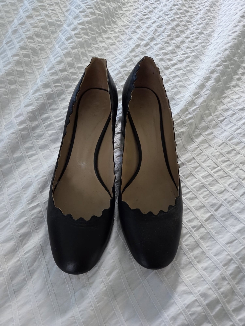 Chloe Scalloped Leather Pumps - Picture 2 of 4